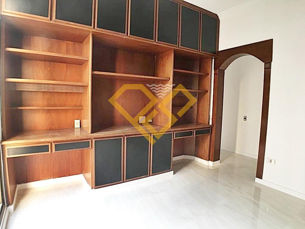 Apartamento à venda no Embaré: 