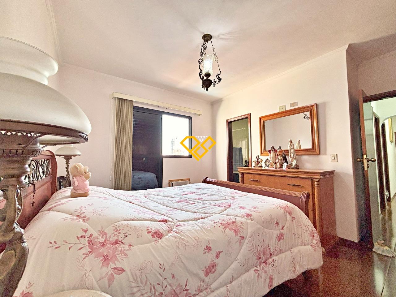 Apartamento à venda no Embaré: Dormitório 1 - suíte