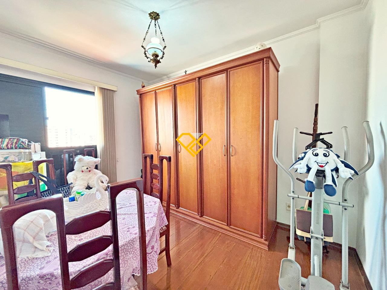 Apartamento à venda no Embaré: Dormitório 3