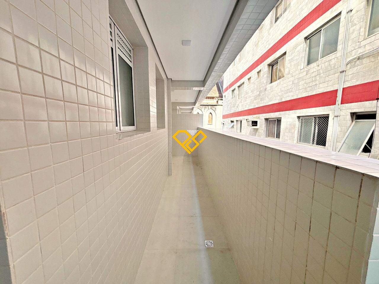 Apartamento à venda no Embaré: Varanda