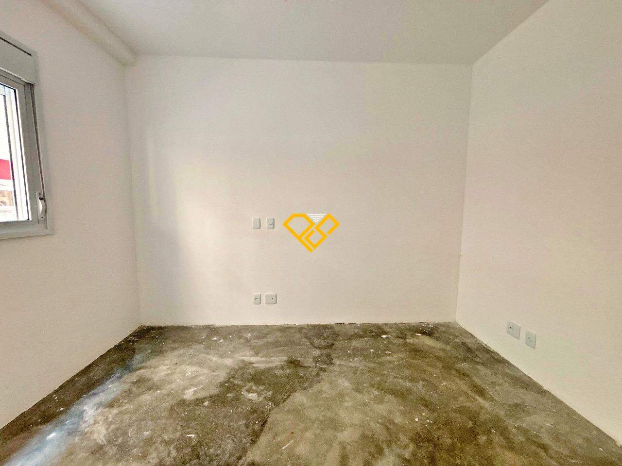 Apartamento à venda no Embaré: Suíte 1
