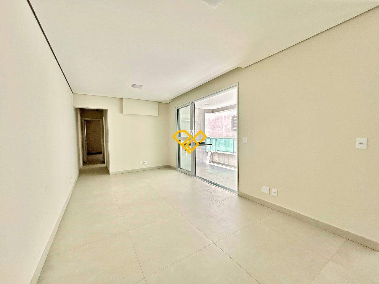 Apartamento à venda no Embaré: Sala