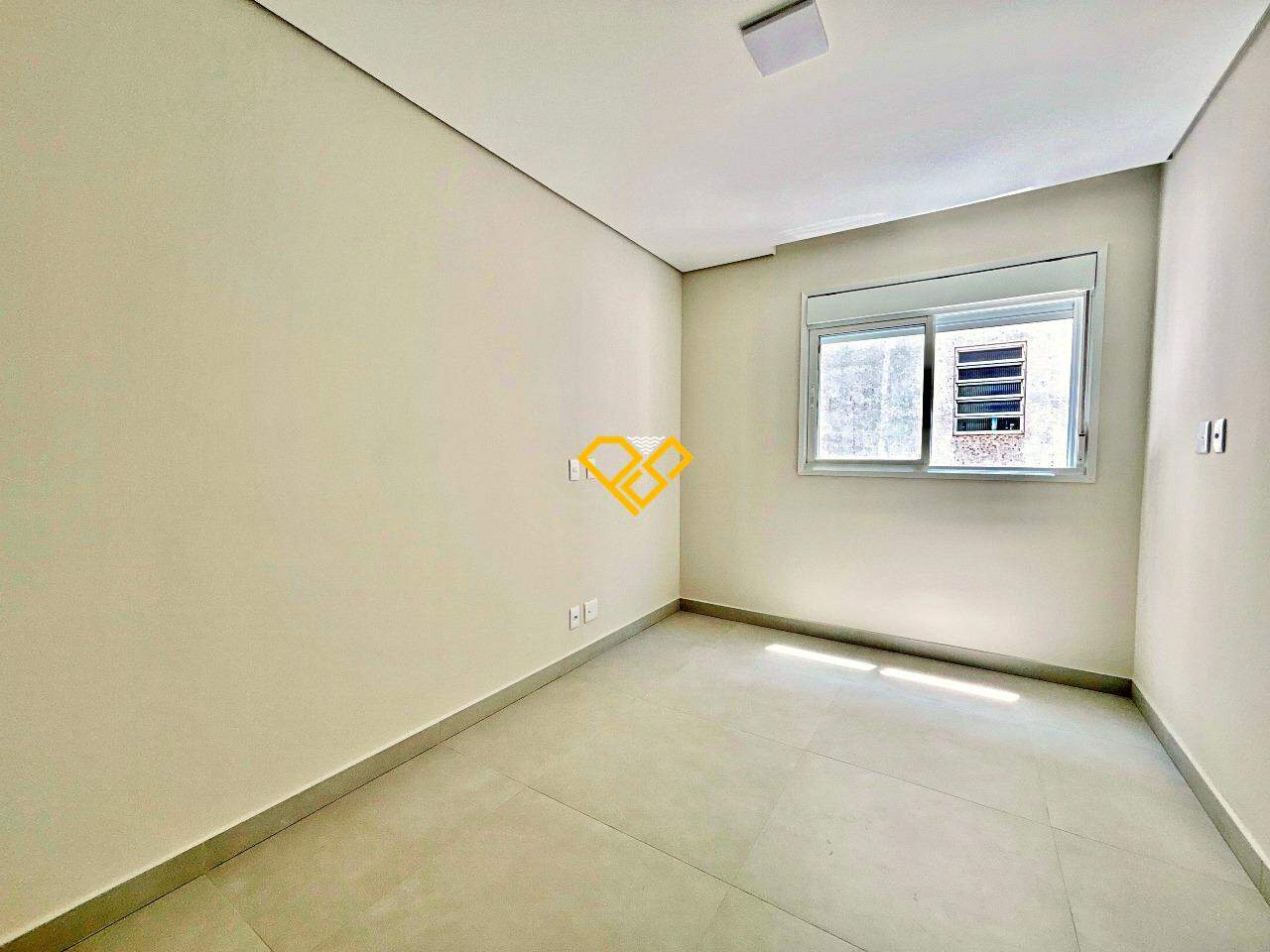 Apartamento à venda no Embaré: Suíte 1