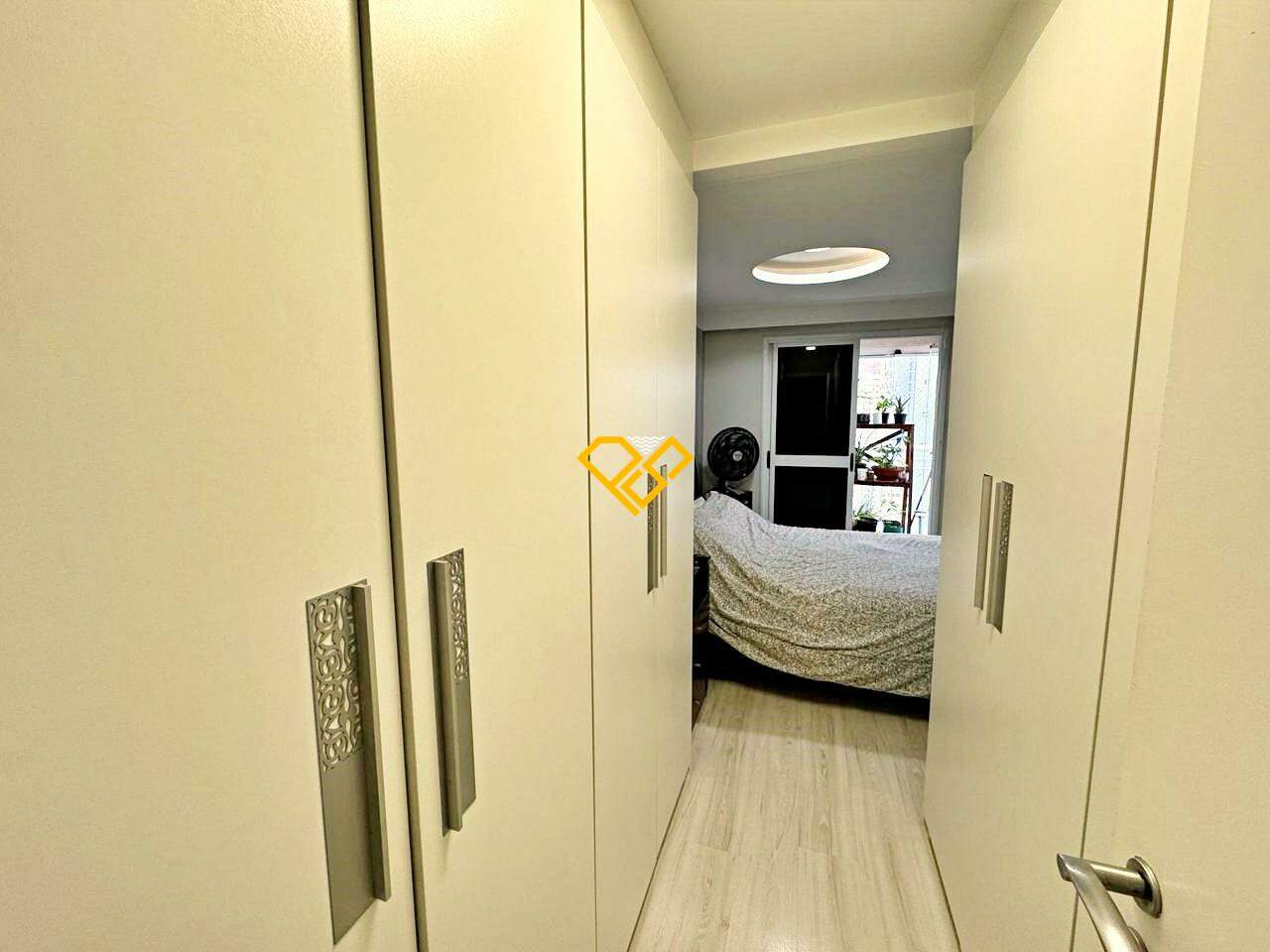Apartamento à venda no Gonzaga: Dormitório 1 - suíte