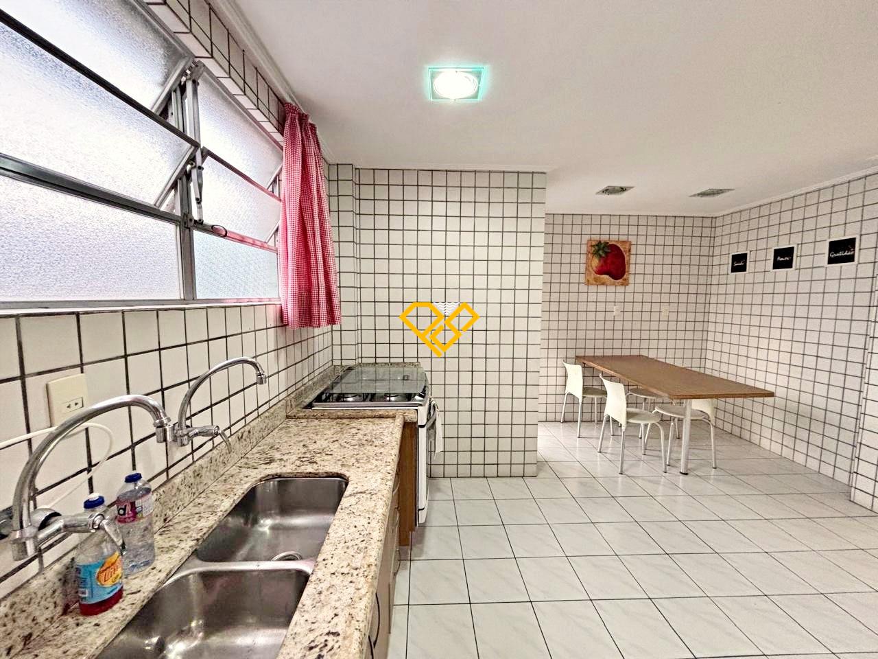 Apartamento para aluguel no José Menino: Cozinha