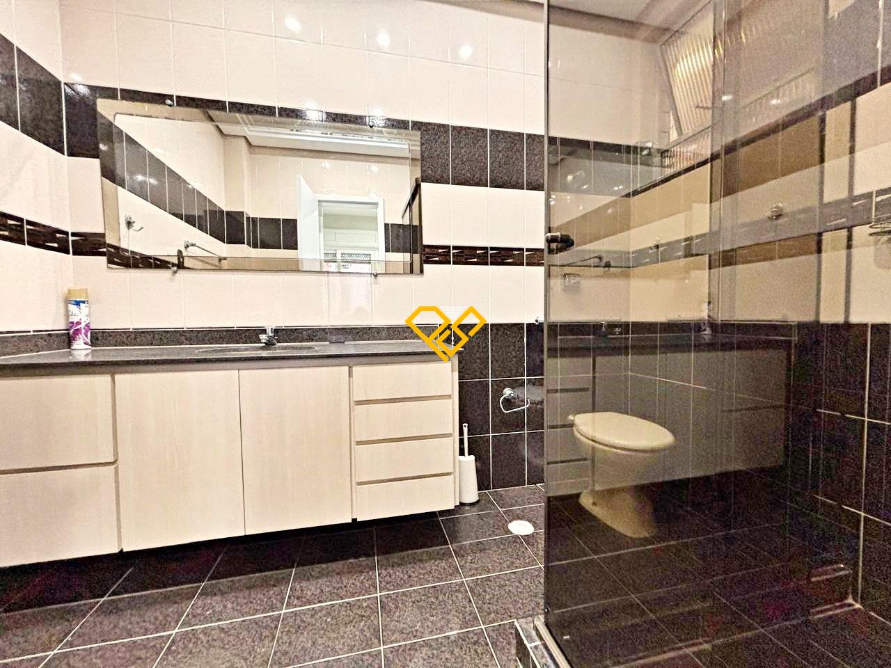 Apartamento para aluguel no José Menino: Wc suíte