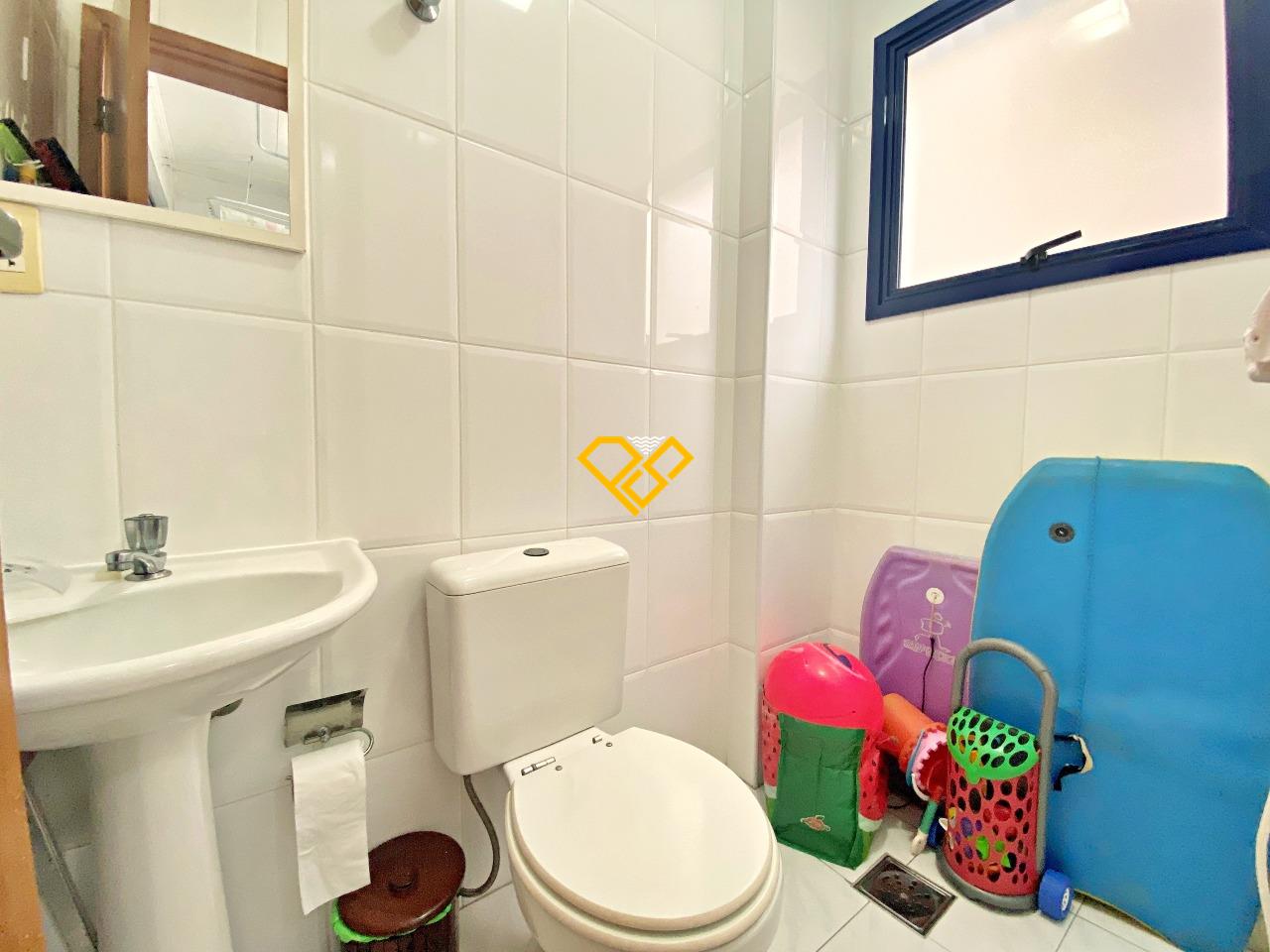 Apartamento à venda no Ponta da Praia: Wc de serviço