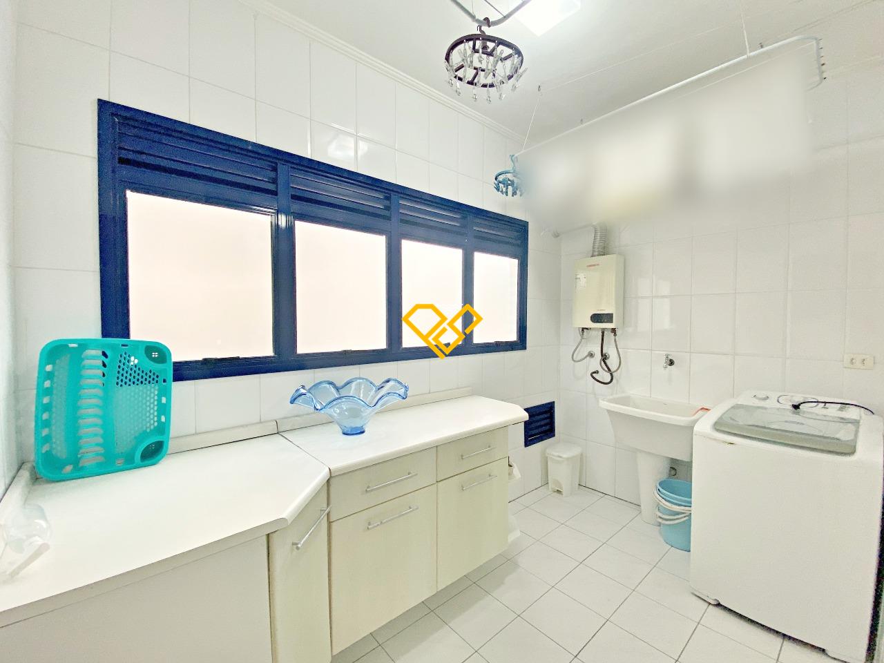 Apartamento à venda no Ponta da Praia: Área de serviço