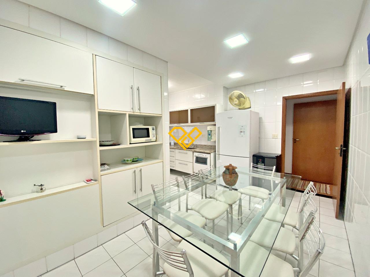 Apartamento à venda no Ponta da Praia: Cozinha