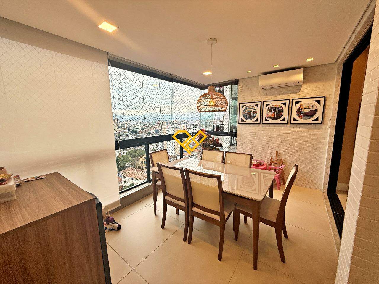 Apartamento à venda no Aparecida: Varanda