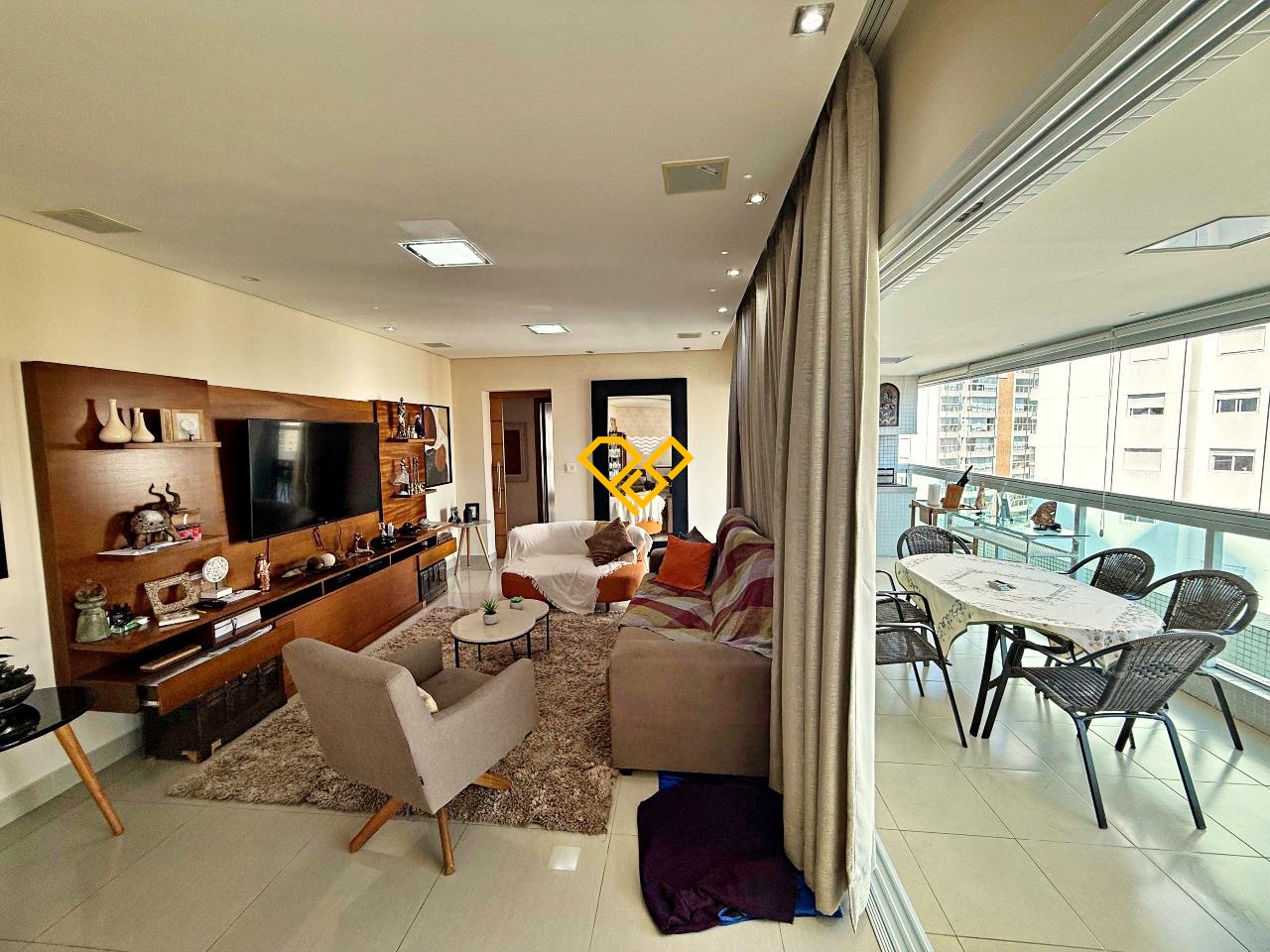 Apartamento à venda no Ponta da Praia: Sala