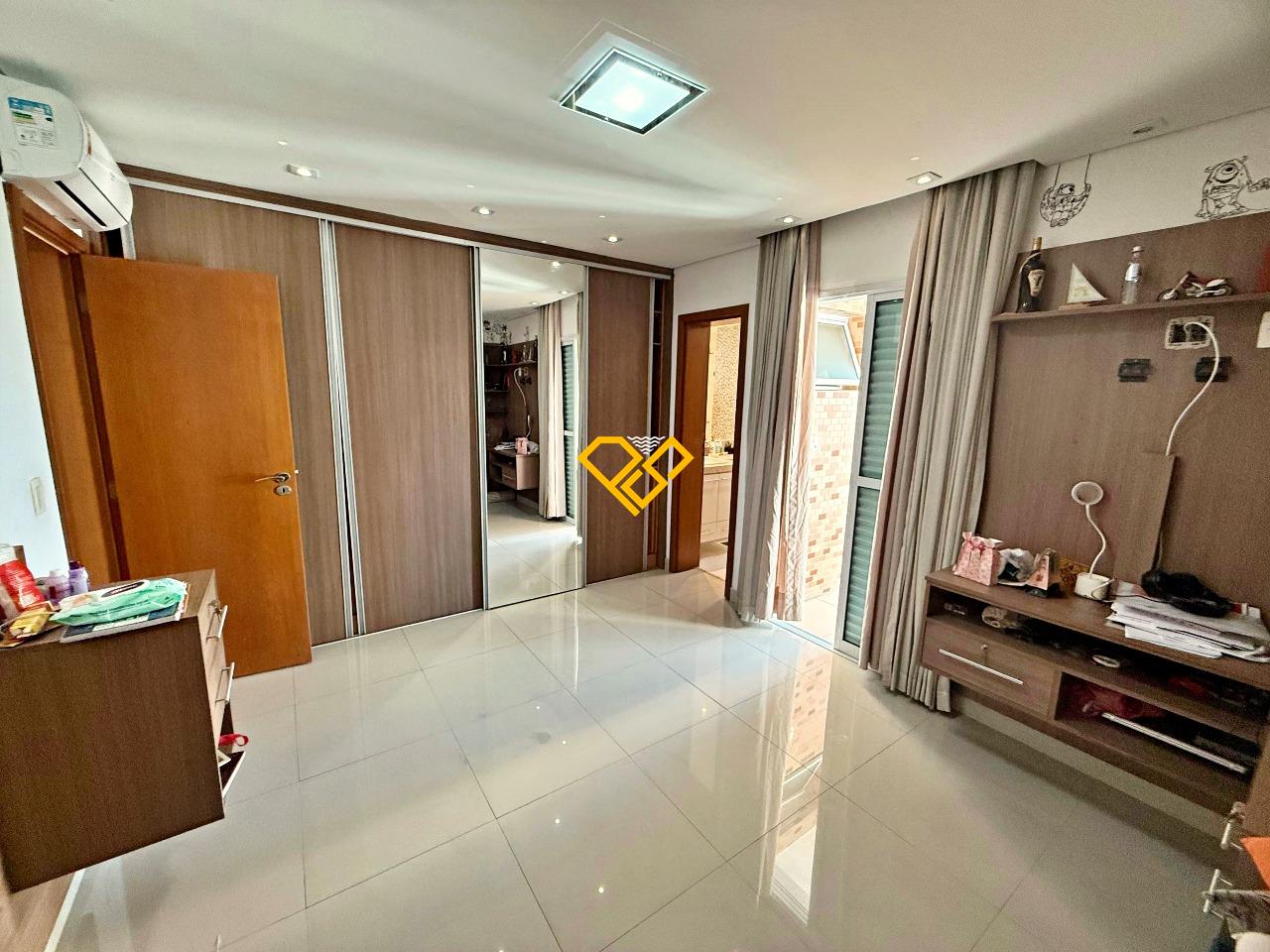 Apartamento à venda no Ponta da Praia: Suíte 3