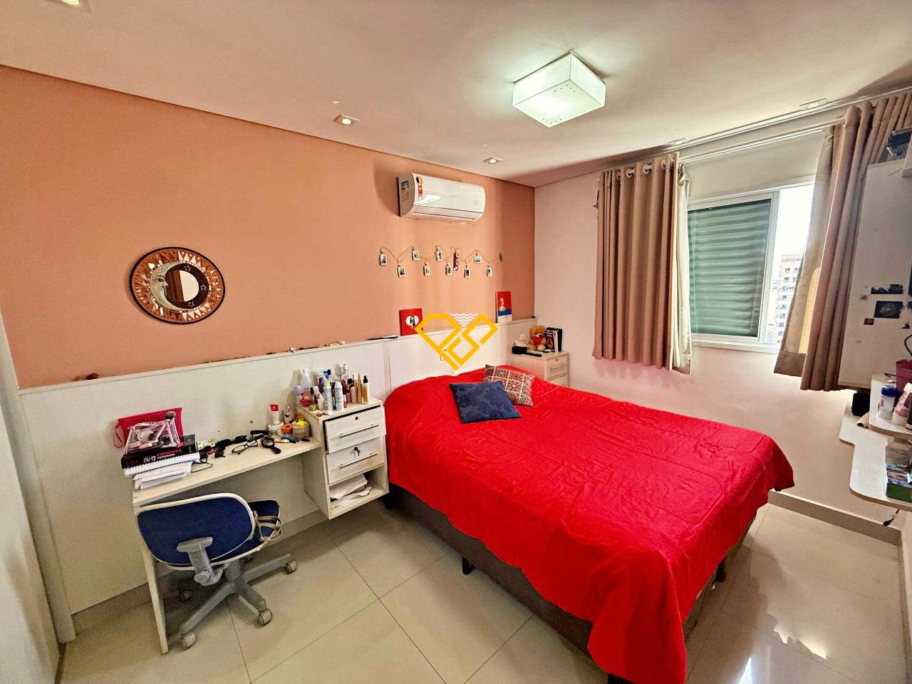 Apartamento à venda no Ponta da Praia: Suíte 2