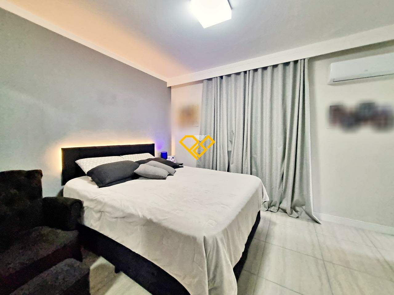 Casa à venda no Embaré: Suíte 1