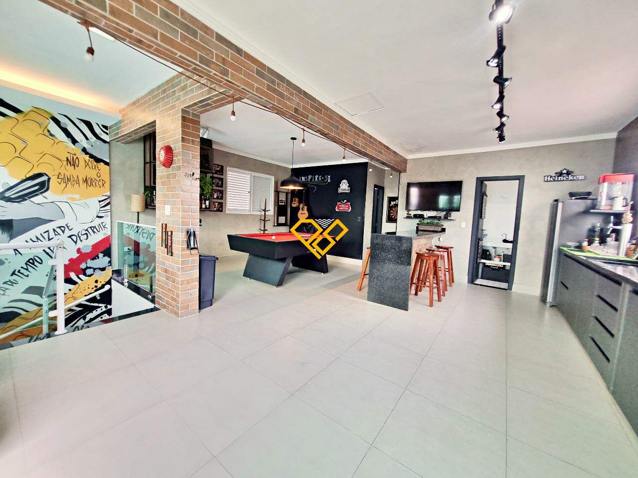 Casa à venda no Embaré: Área gourmet
