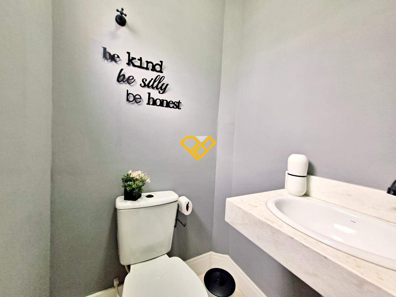 Casa à venda no Embaré: Lavabo