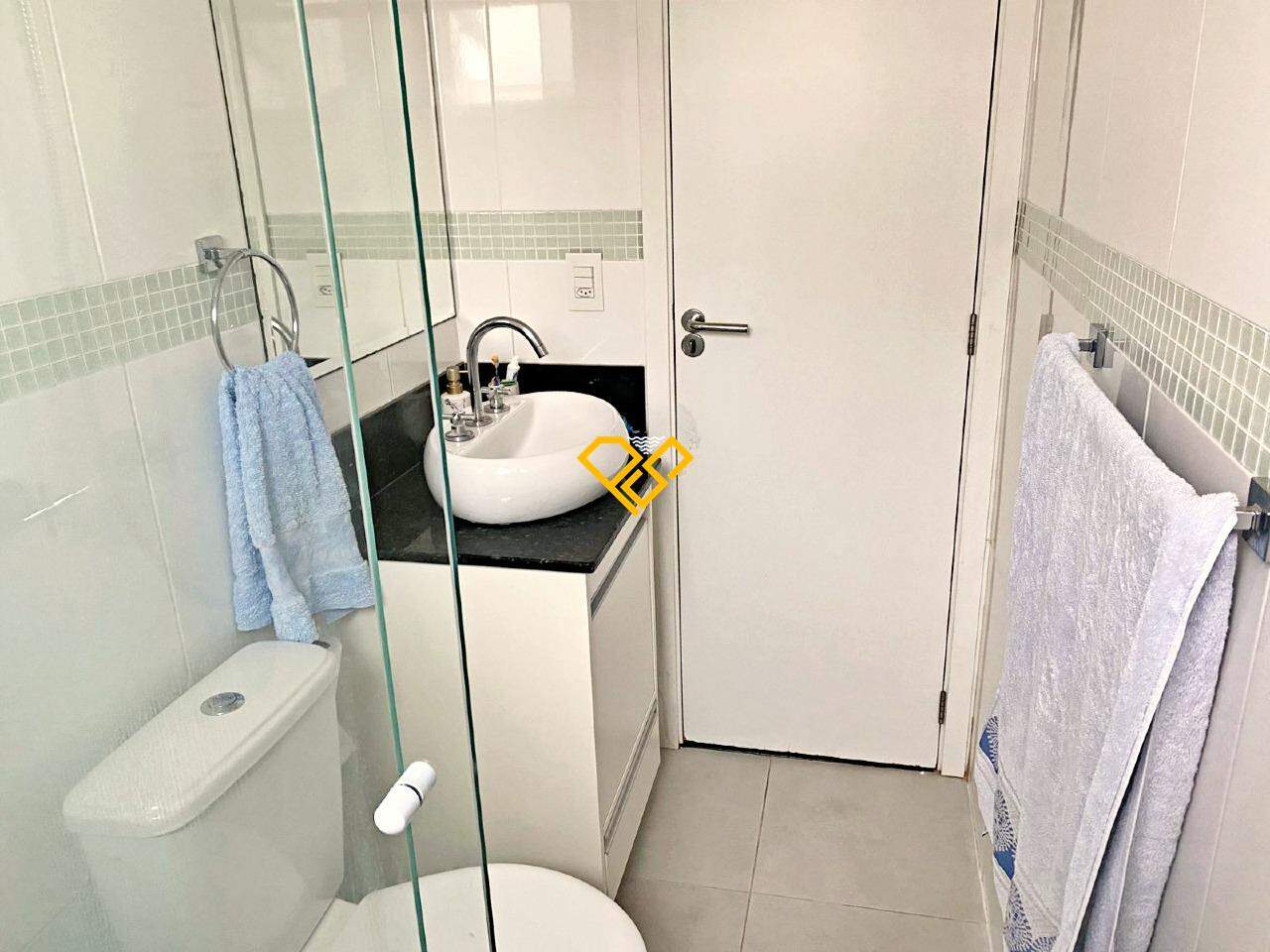 Apartamento à venda no Embaré: Wc social