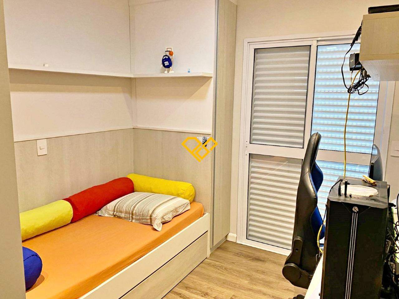 Apartamento à venda no Embaré: Dormitório 2