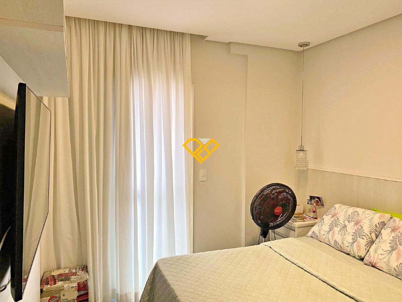 Apartamento à venda no Embaré: Dormitório 1 - suíte