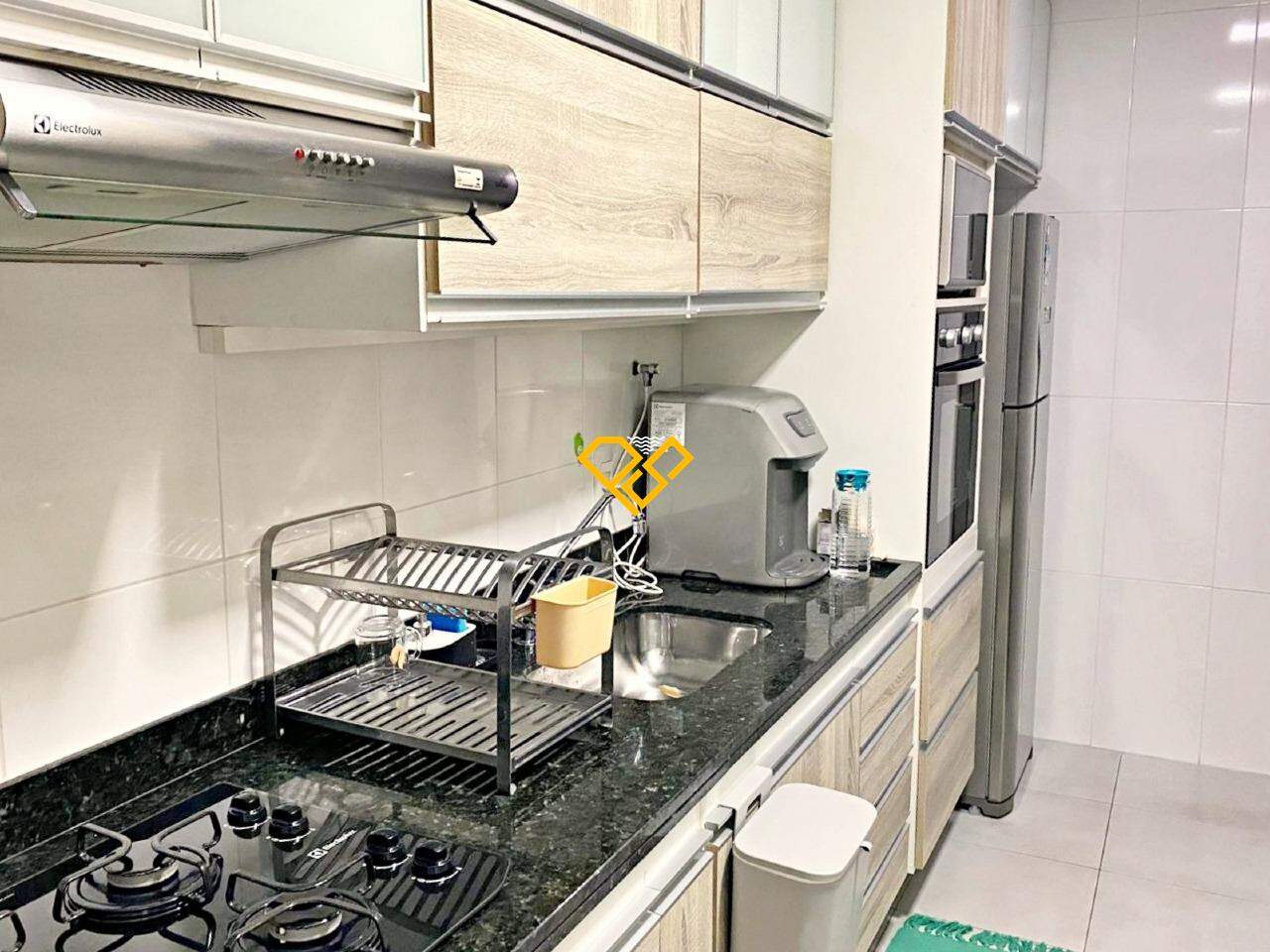 Apartamento à venda no Embaré: Cozinha