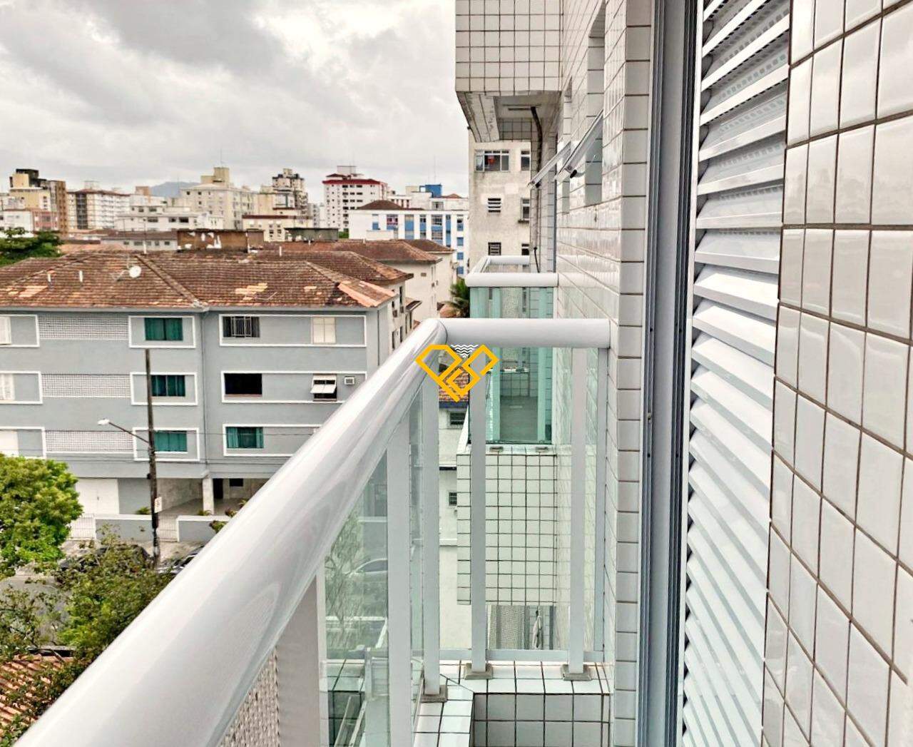 Apartamento à venda no Embaré: Varanda