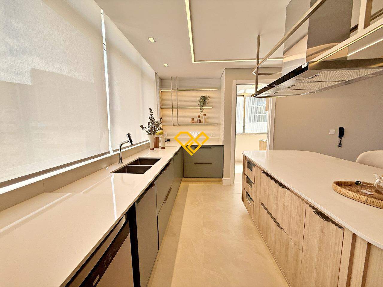 Apartamento à venda no Gonzaga: Cozinha
