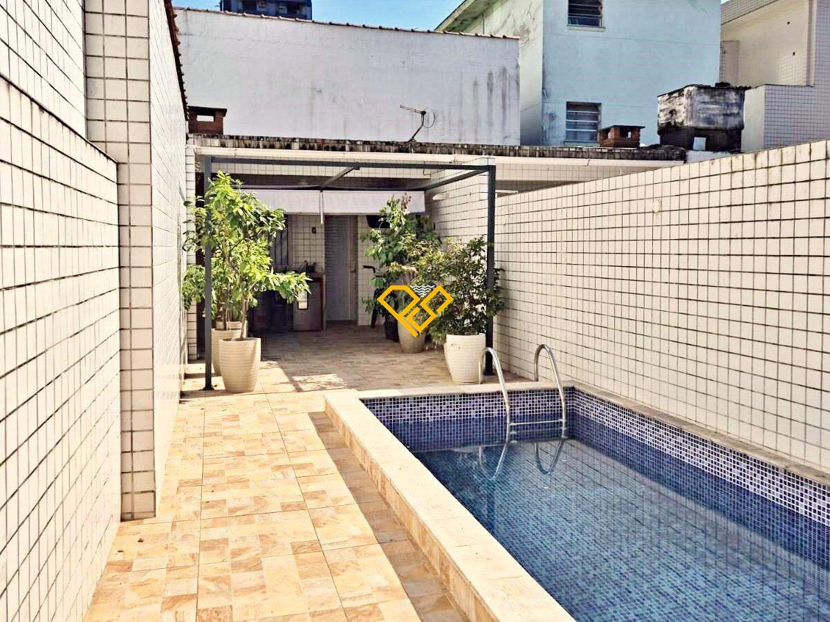 Sobreposta Baixa à venda no Embaré: Piscina