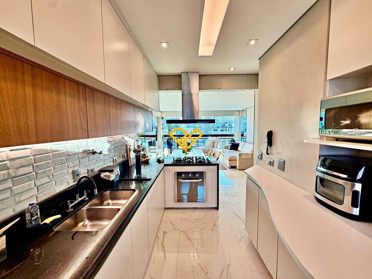 Apartamento à venda no Gonzaga: Cozinha
