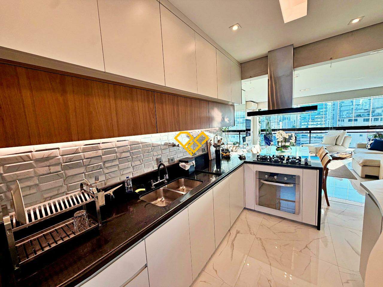Apartamento à venda no Gonzaga: Cozinha