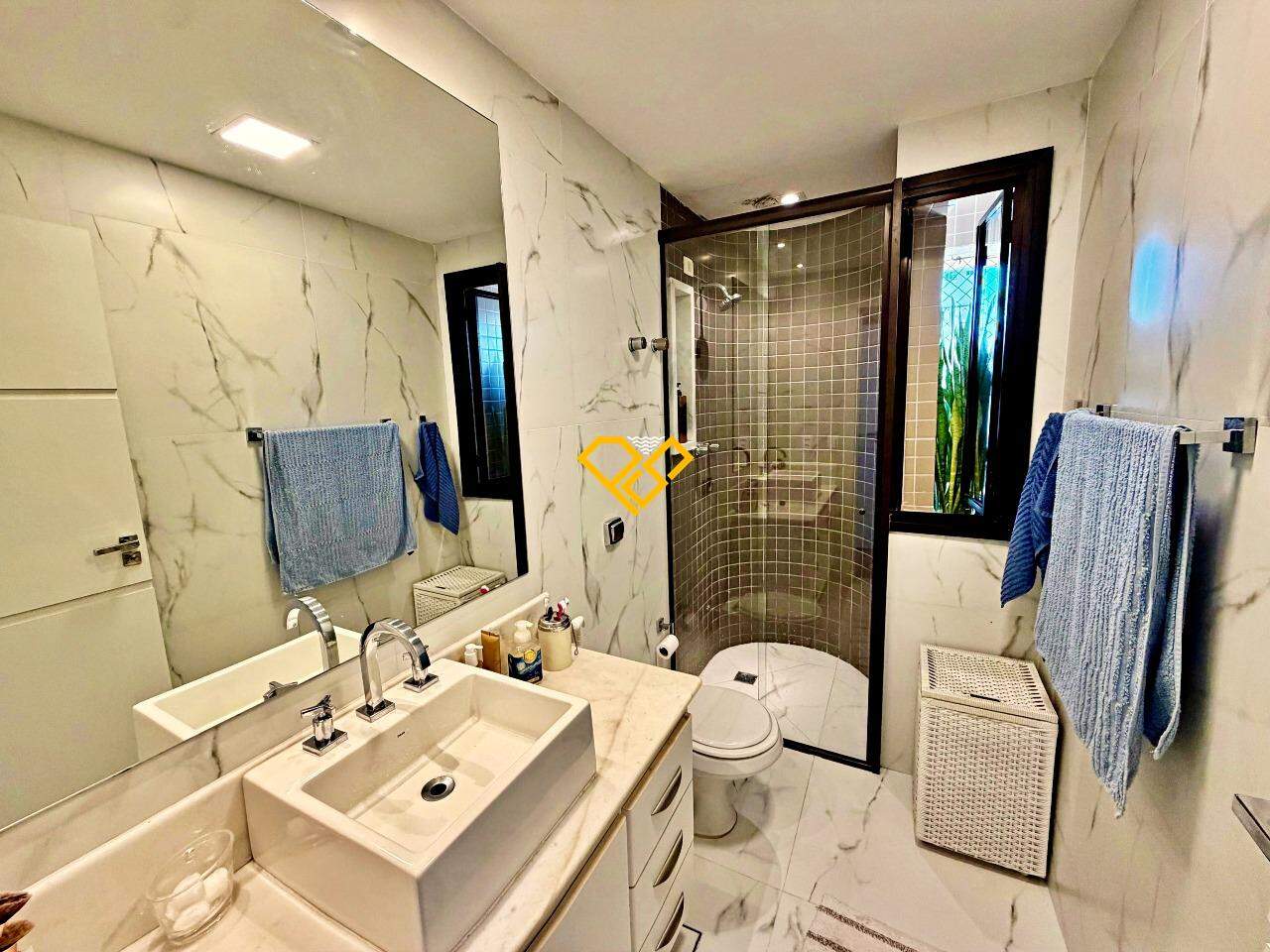 Apartamento à venda no Gonzaga: Wc suíte 2