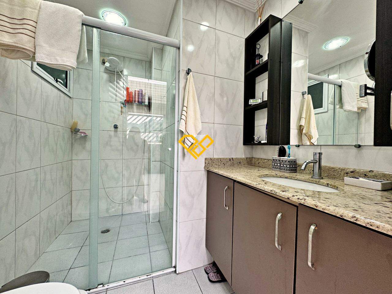 Cobertura à venda no Campo Grande: Wc social