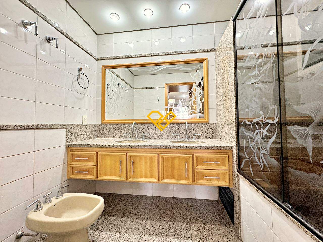 Apartamento à venda no Aparecida: Wc suíte 1