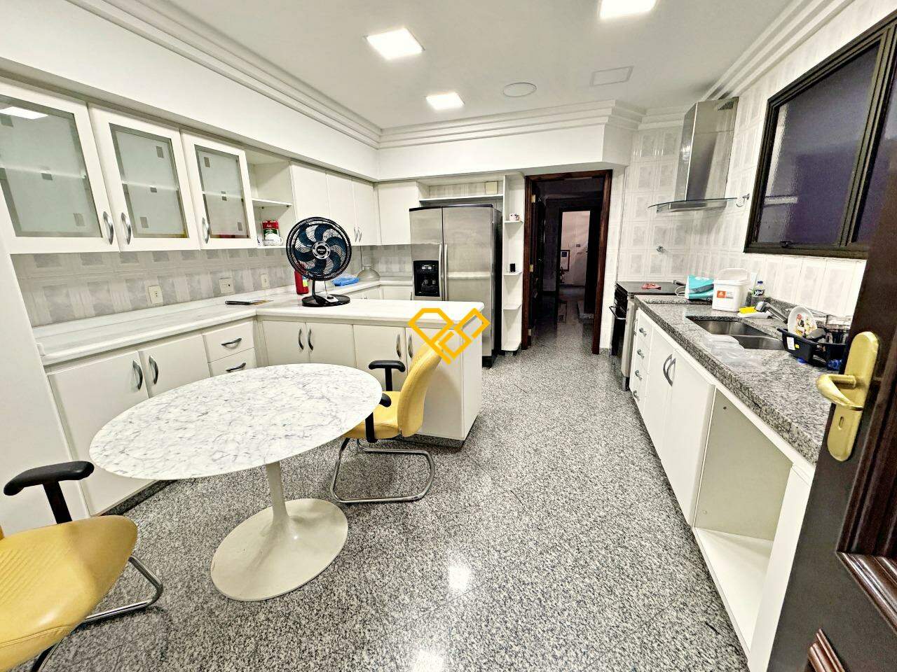 Apartamento à venda no Aparecida: Cozinha