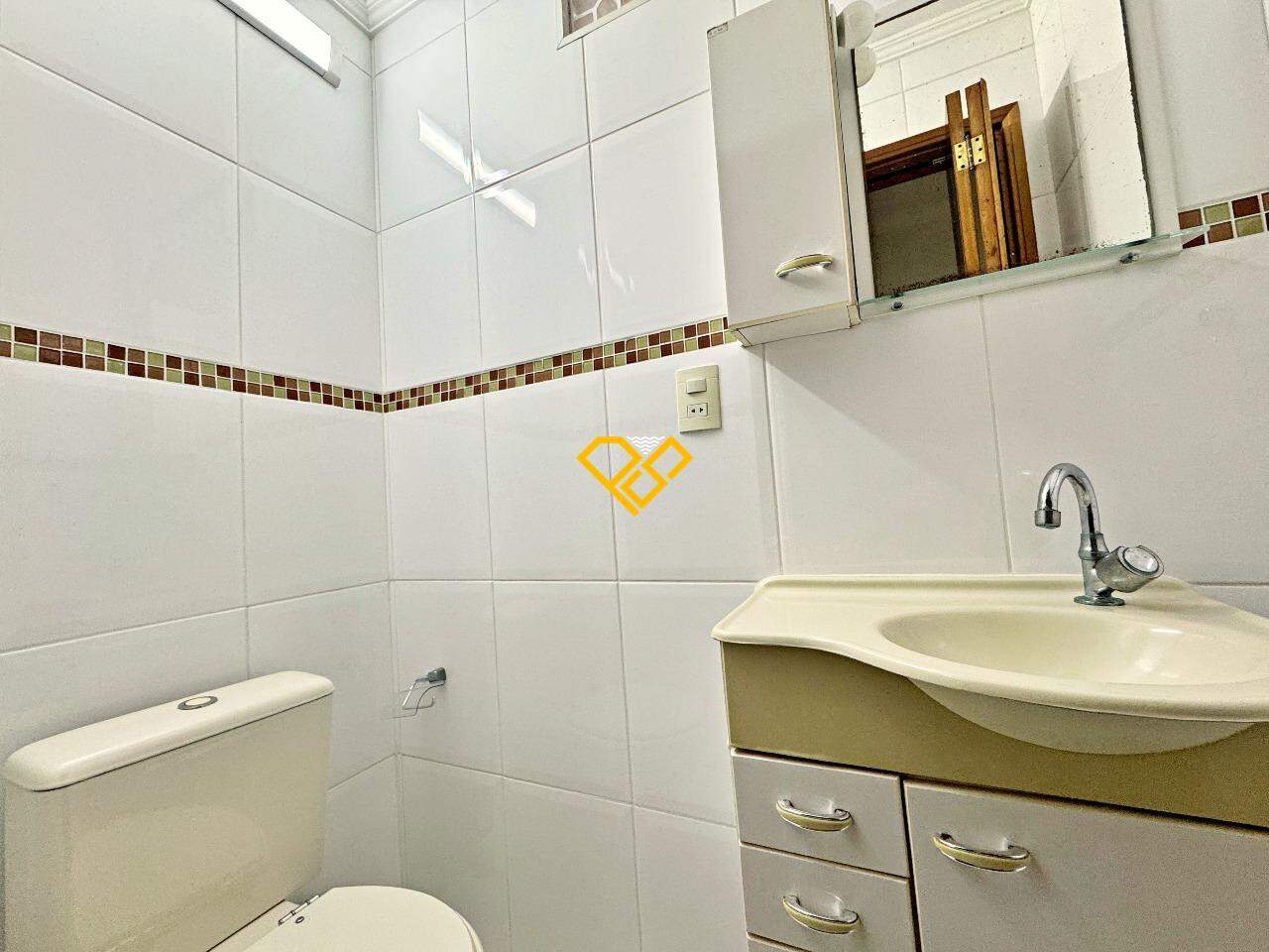 Apartamento à venda no Boqueirão: Lavabo