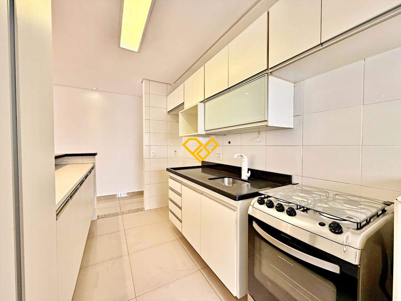 Apartamento à venda no Ponta da Praia: Cozinha