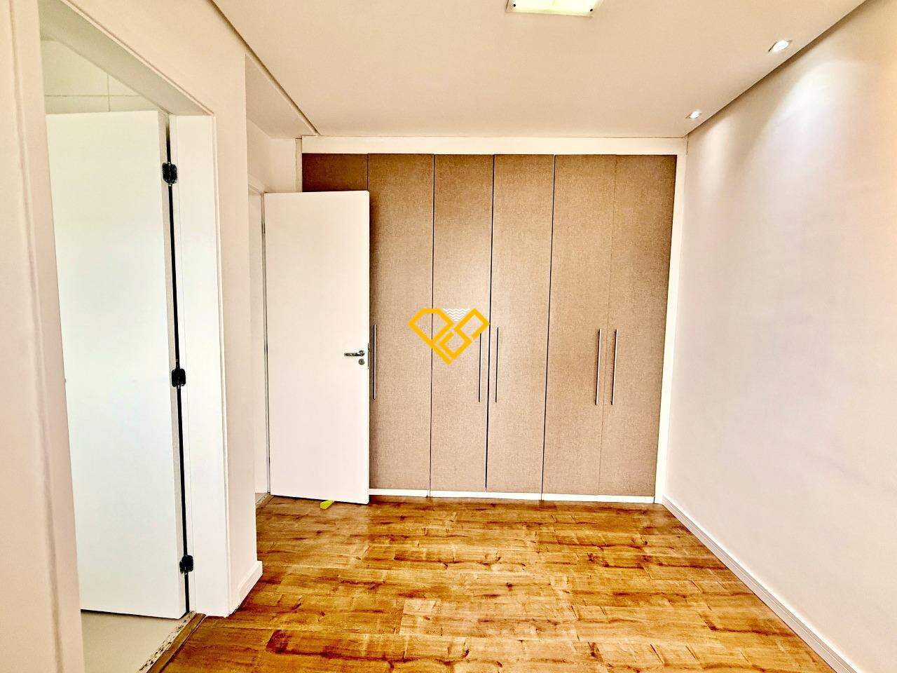 Apartamento à venda no Ponta da Praia: Dormitório 1 - suíte