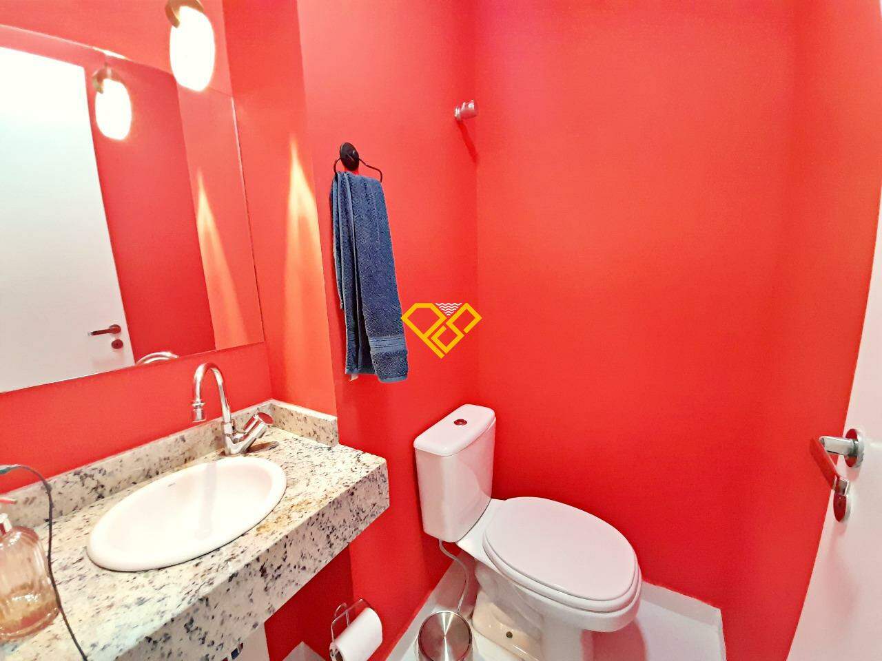 Apartamento Duplex à venda no José Menino: Lavabo