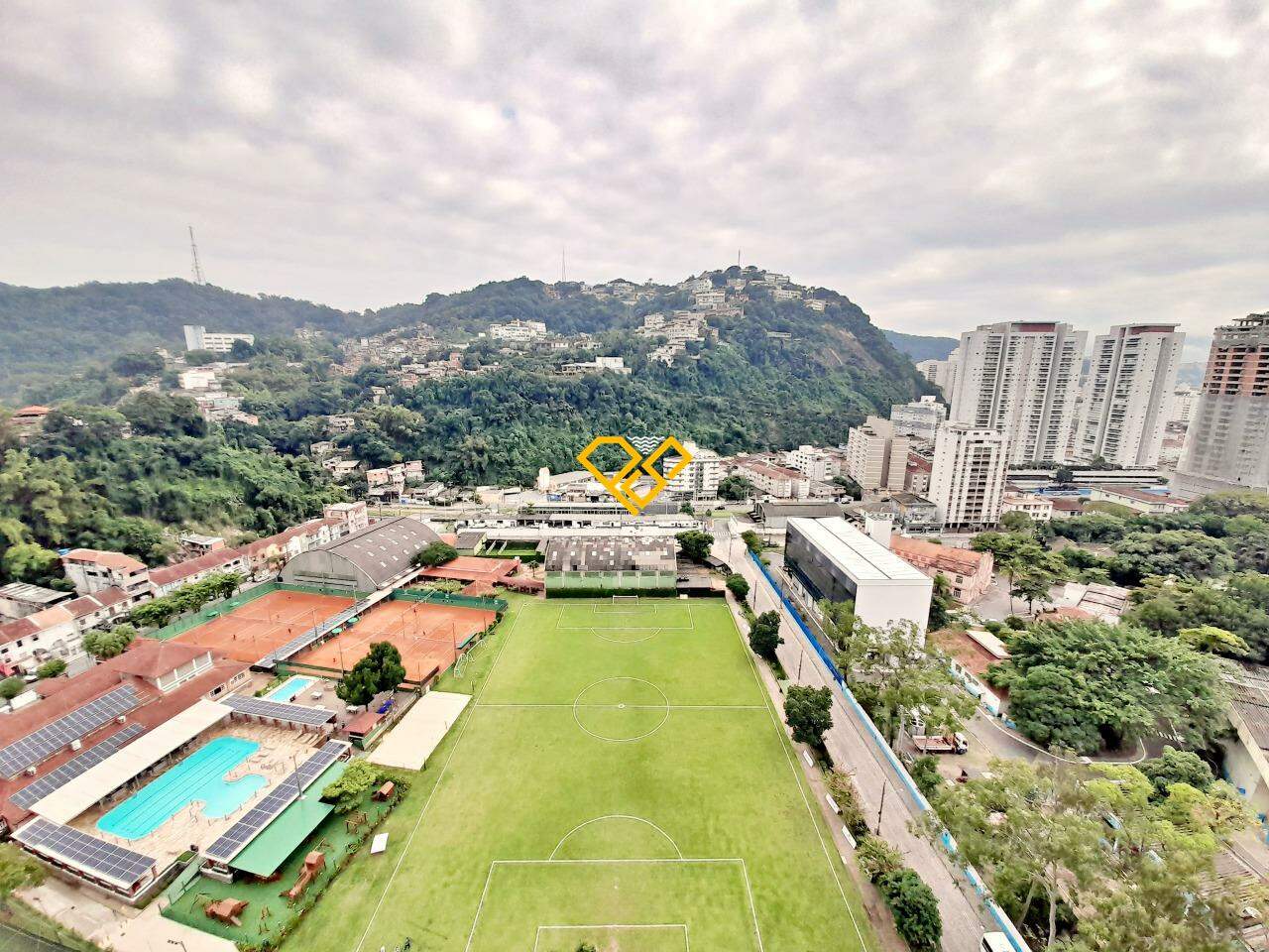 Apartamento Duplex à venda no José Menino: Vista