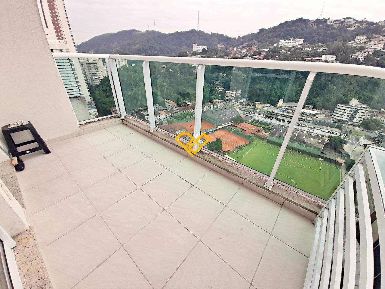 Apartamento Duplex à venda no José Menino: Varanda