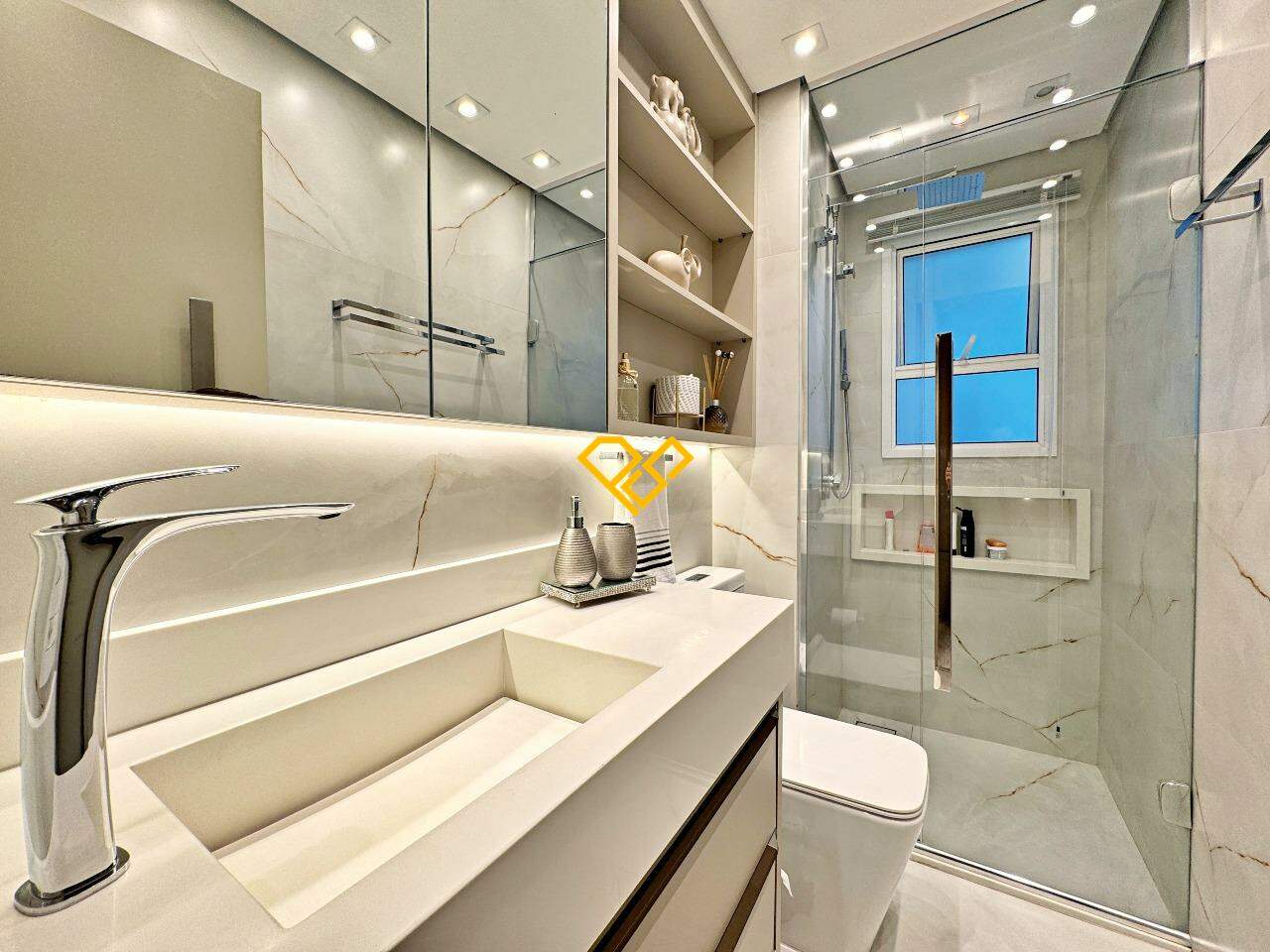 Apartamento à venda no Ponta da Praia: Wc social