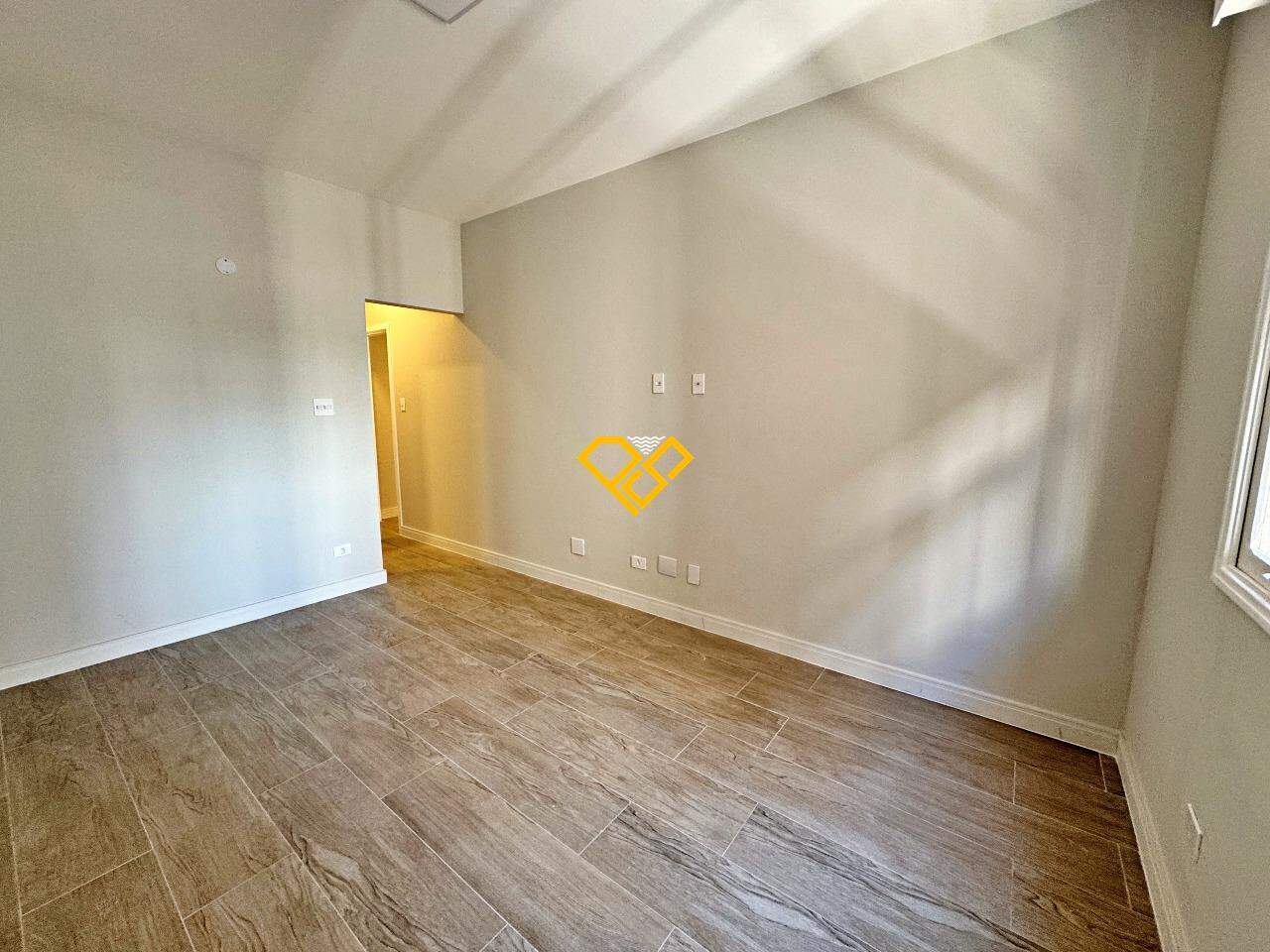 Apartamento à venda no Ponta da Praia: Dormitório 1 - suíte