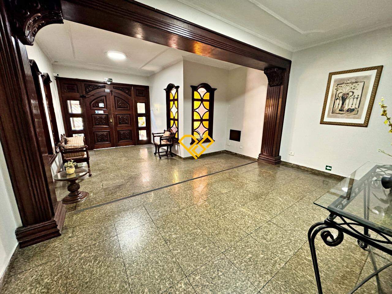 Apartamento à venda no Ponta da Praia: Hall social do condomínio