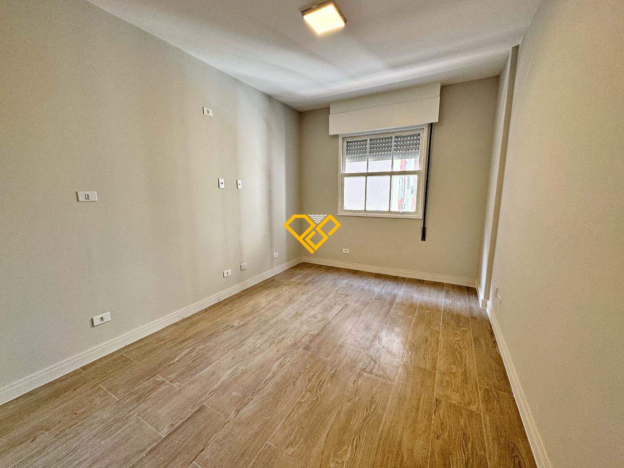 Apartamento à venda no Ponta da Praia: Dormitório 1 - suíte