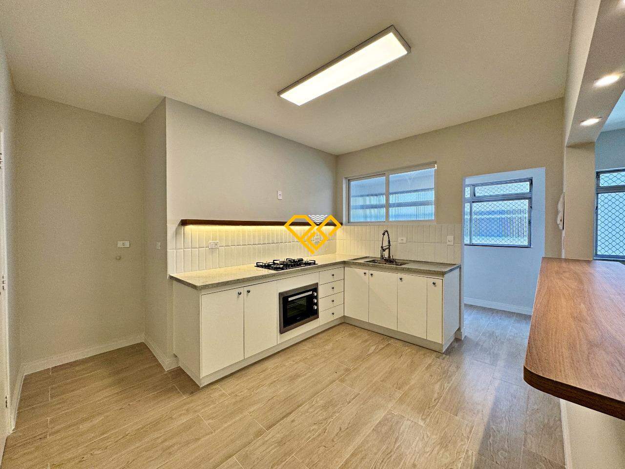 Apartamento à venda no Ponta da Praia: Cozinha