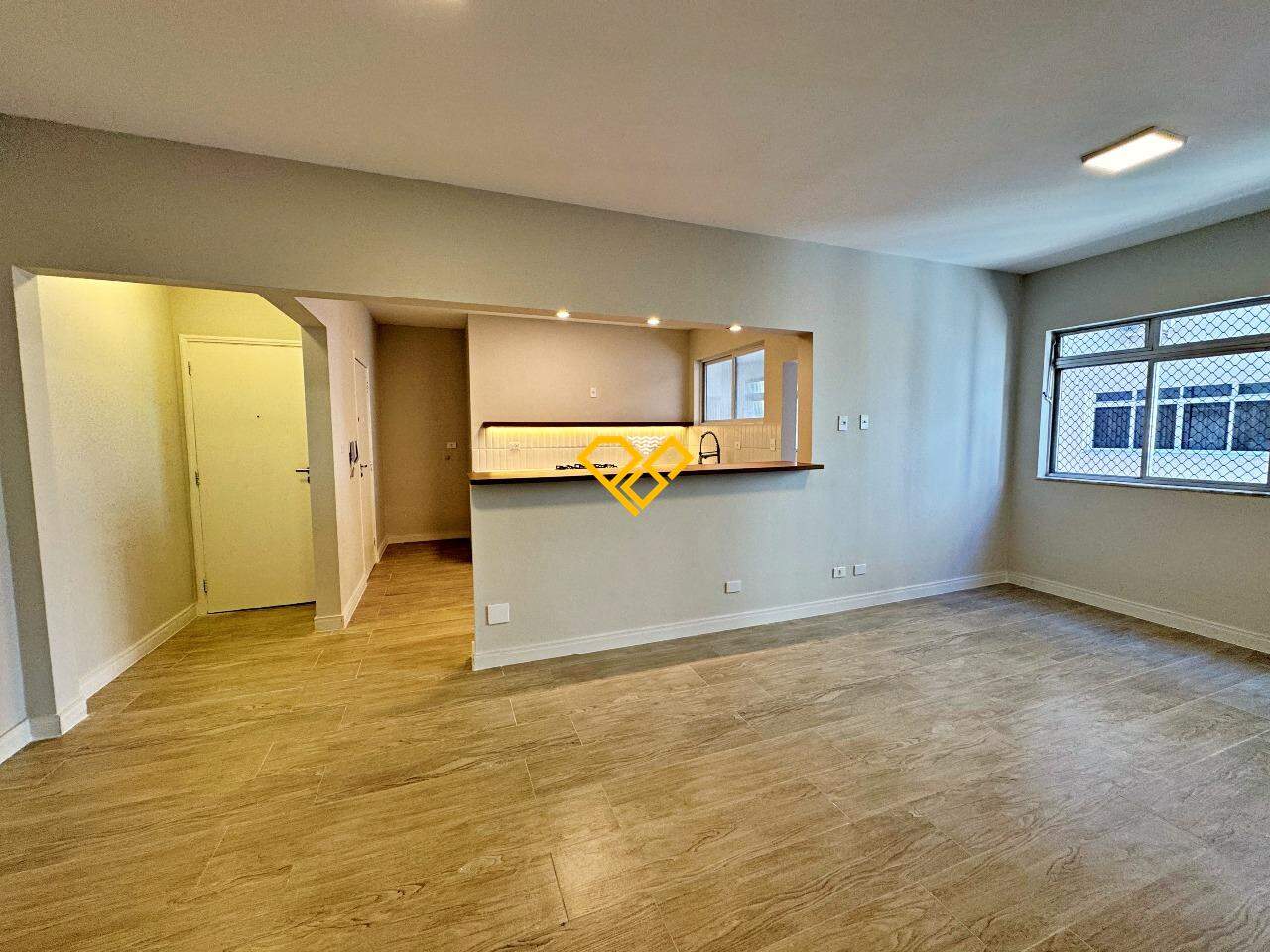 Apartamento à venda no Ponta da Praia: Sala