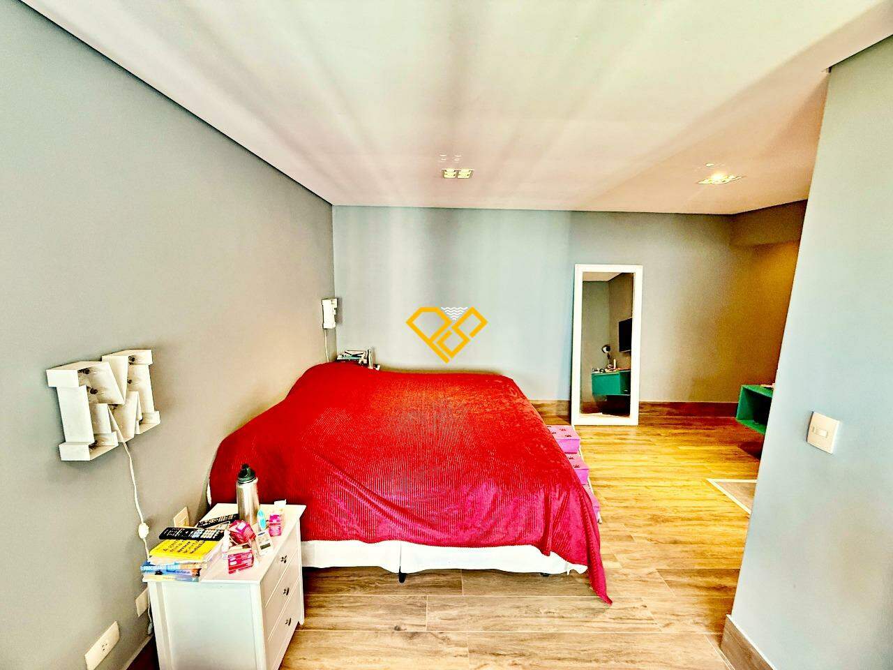 Apartamento à venda no Ponta da Praia: Dormitório - suíte