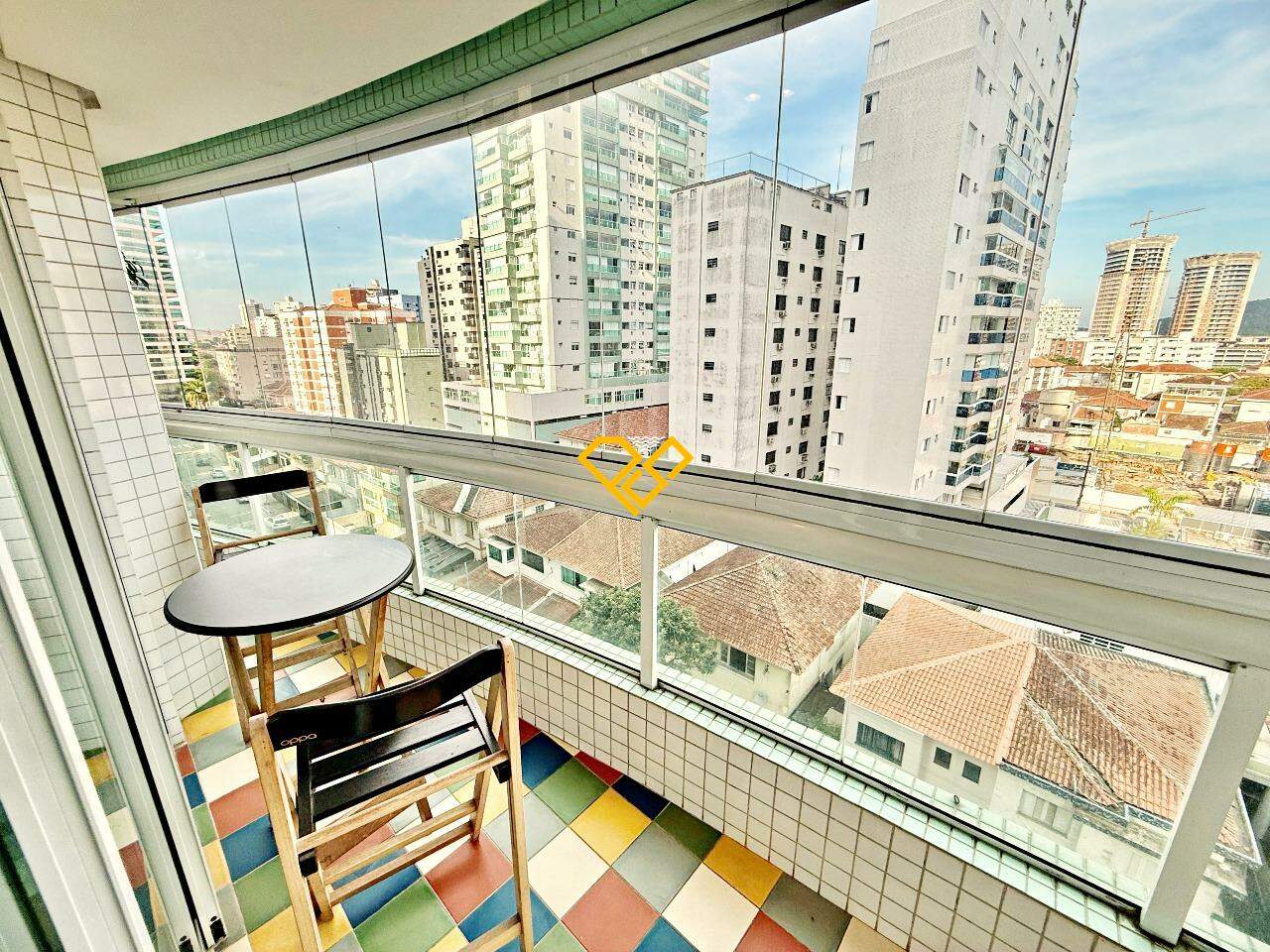 Apartamento à venda no Ponta da Praia: Varanda
