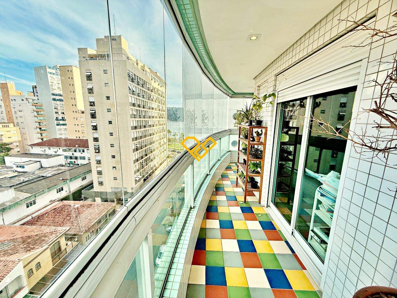 Apartamento à venda no Ponta da Praia: Varanda