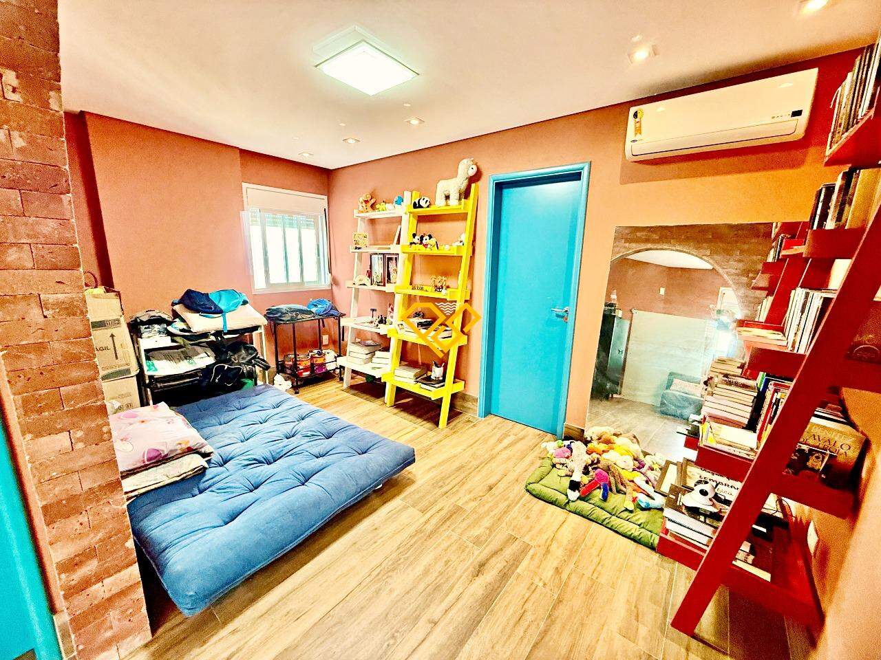 Apartamento à venda no Ponta da Praia: Escritório