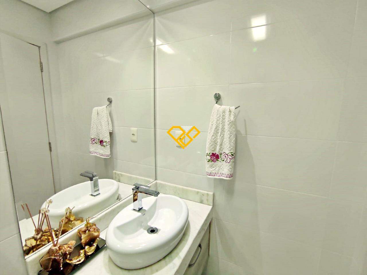 Apartamento à venda no Vila Mathias: Wc suíte